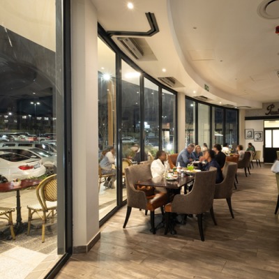 Polofields Crossing, Waterfall City